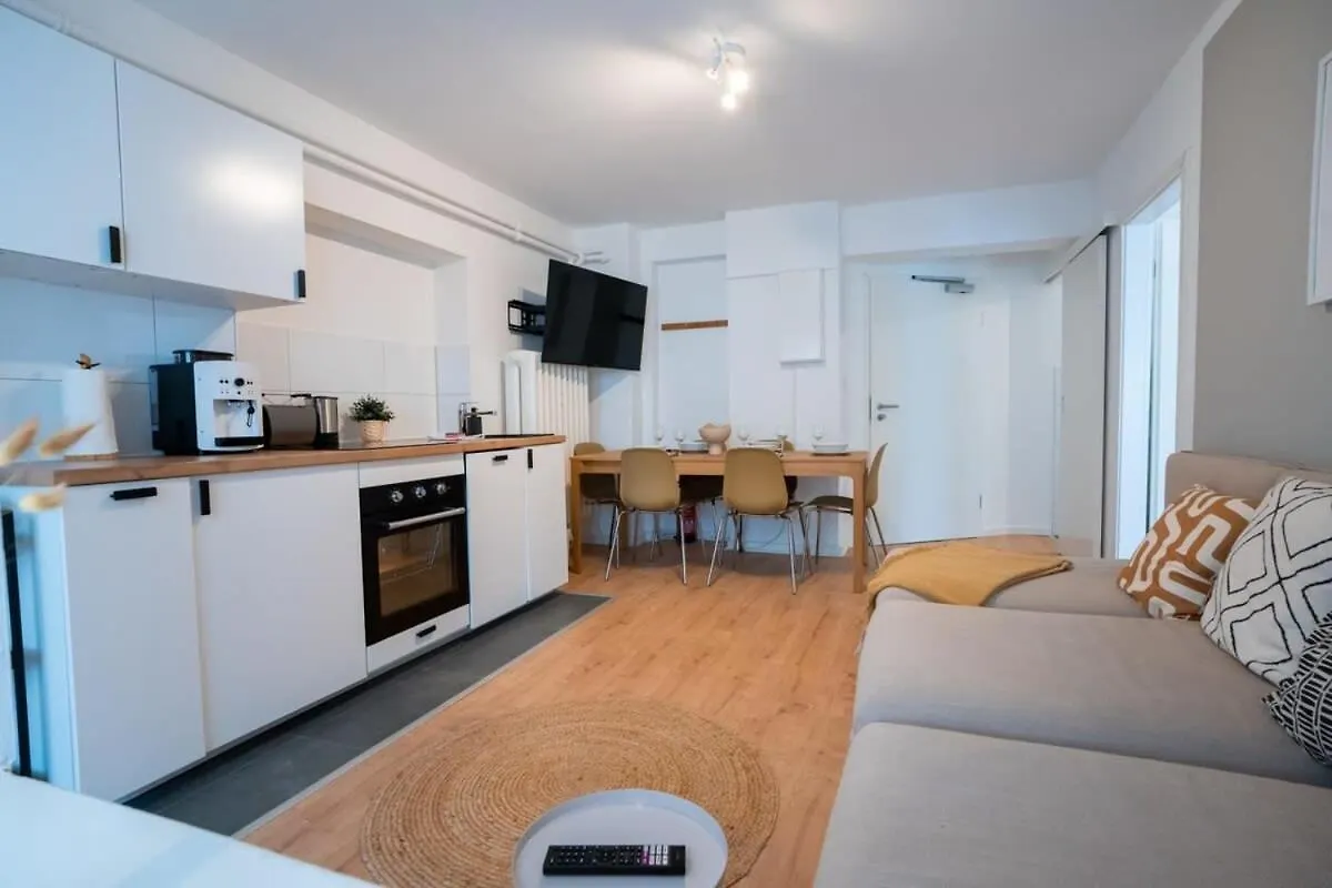 Hamburg City Apartment For 7 Germany