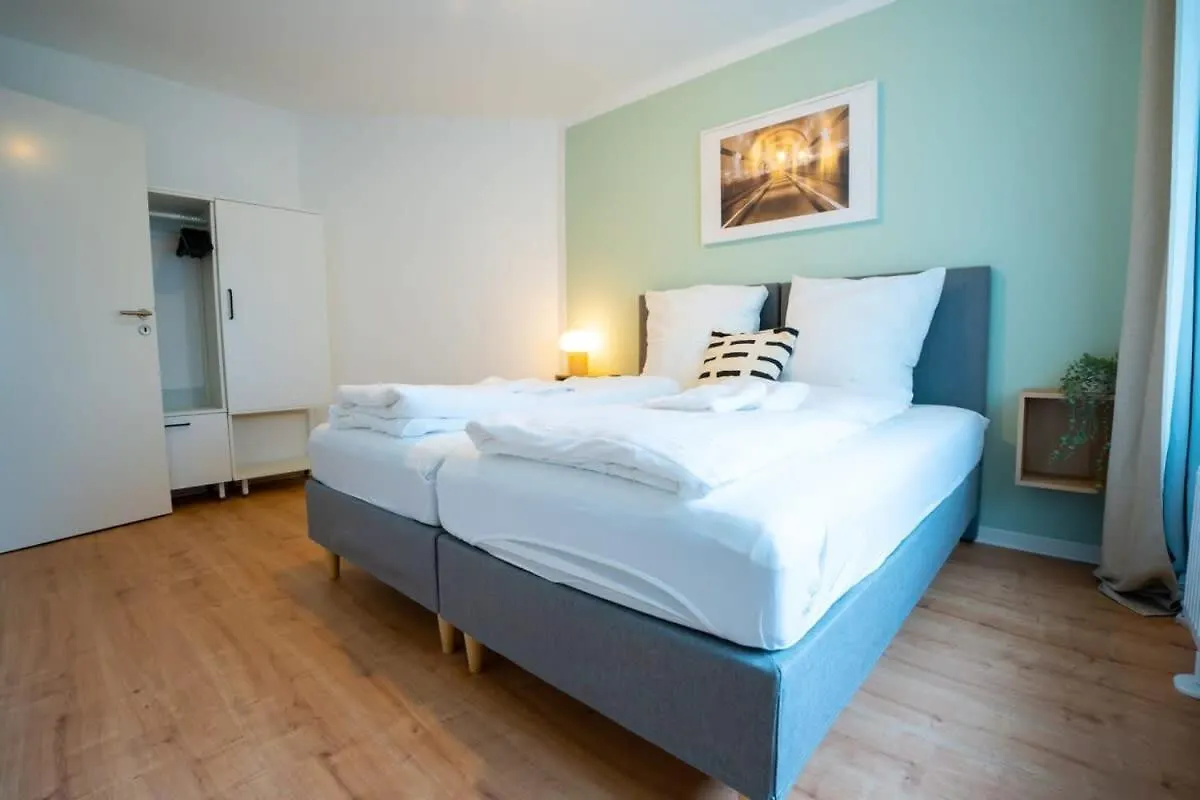 Hamburg City Apartment For 7