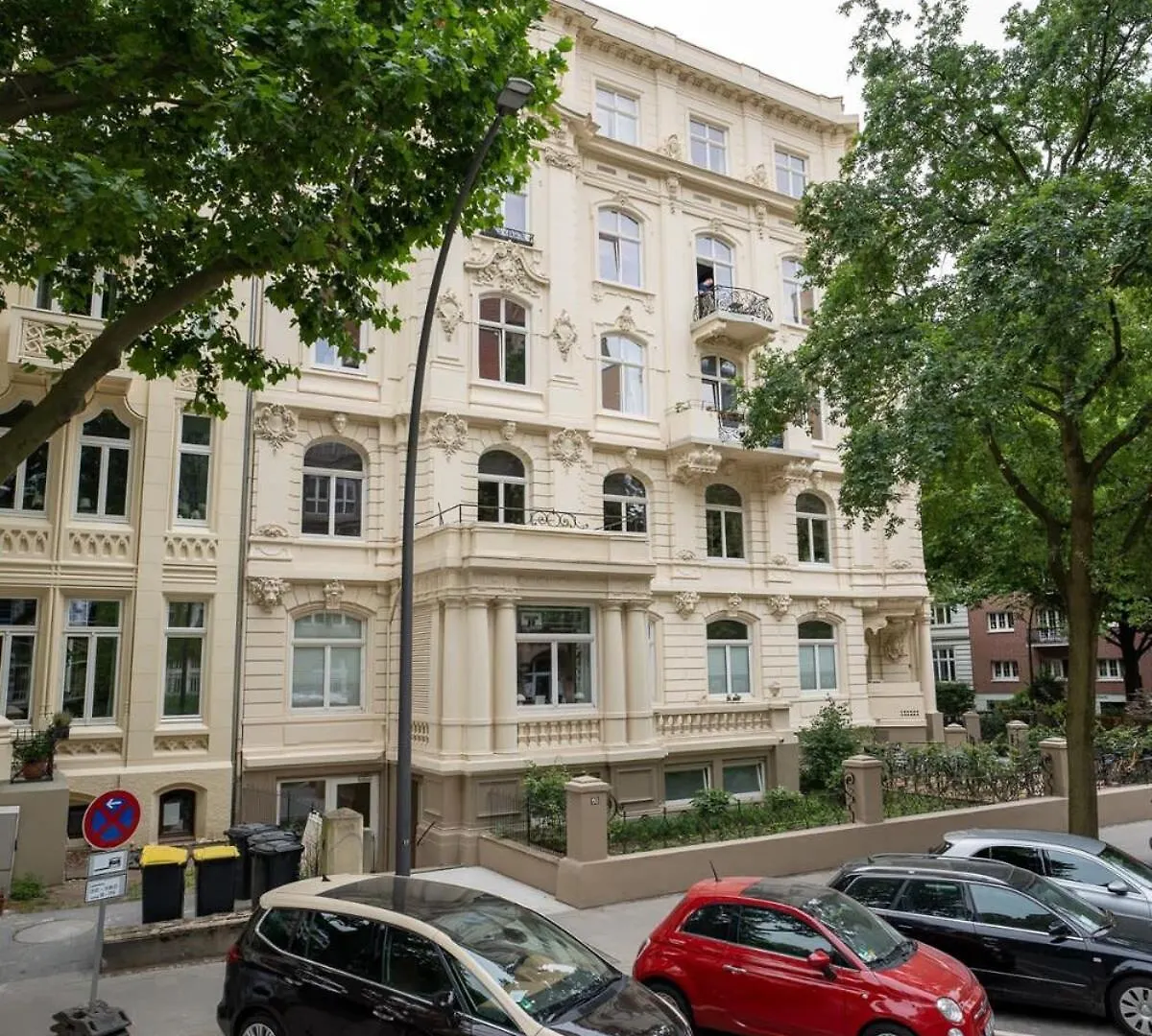 Hamburg City Apartment For 7